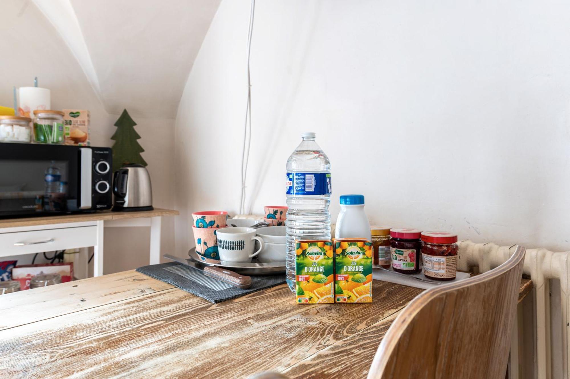 Bed End Breakfast Du Centre Bed & Breakfast บูร์-แซ็งต์-โมริซ ภายนอก รูปภาพ