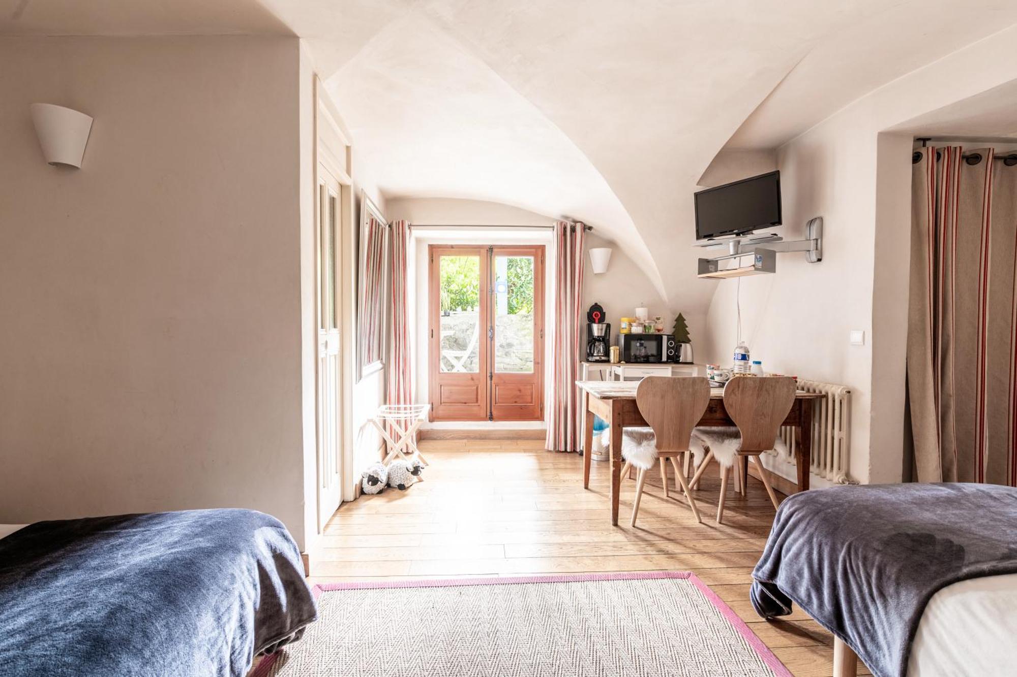 Bed End Breakfast Du Centre Bed & Breakfast บูร์-แซ็งต์-โมริซ ภายนอก รูปภาพ
